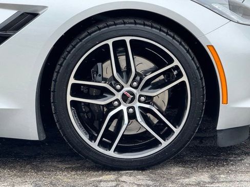 Used 2017 Chevrolet Corvette Stingray Coupe image 3