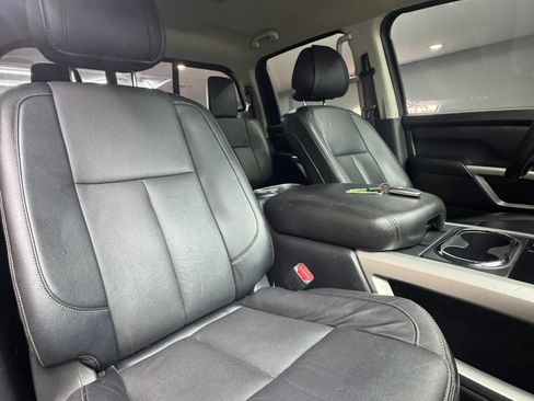 Used 2017 Nissan Titan SV RWD image 25