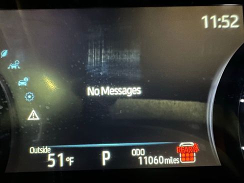 Used 2025 Toyota Sienna LE FWD image 23