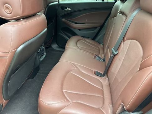 Used 2017 Buick Envision Premium w/ Driver Confidence Package AWD/4WD image 15