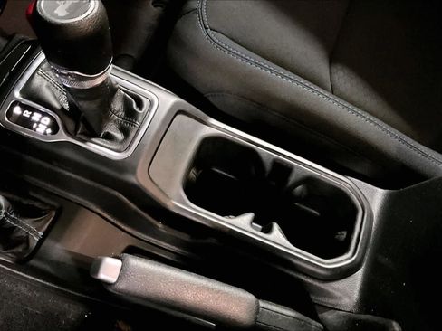 Used 2023 Jeep Wrangler Unlimited Rubicon 4xe w/ Steel Bumper Group image 17