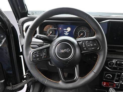 Used 2024 Jeep Wrangler Unlimited Sport AWD/4WD image 14