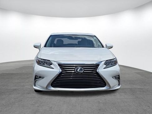Used 2017 Lexus ES 350 FWD image 2