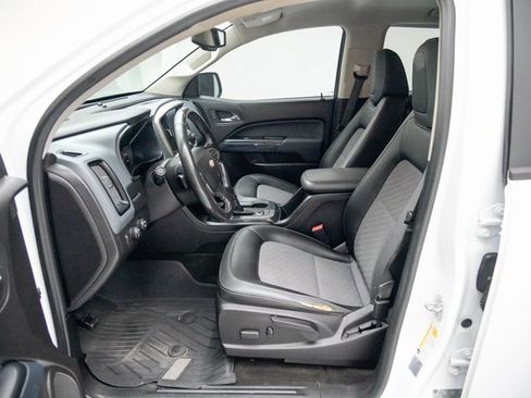 Used 2017 Chevrolet Colorado Z71 image 23