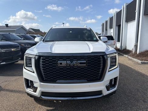 Certified 2023 GMC Yukon Denali Ultimate AWD/4WD image 2