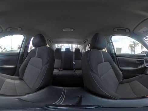 Used 2025 Nissan Sentra SV FWD image 40