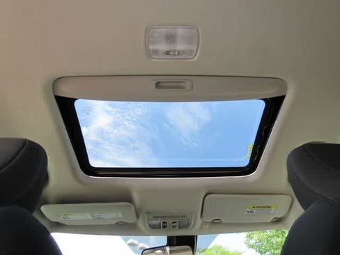 Used 2020 Honda HR-V EX image 21