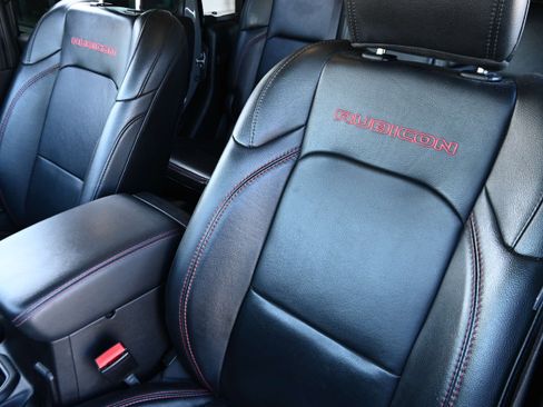 Used 2022 Jeep Gladiator Rubicon w/ LED Lighting Group image 10