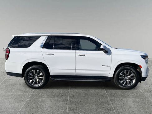 Used 2022 Chevrolet Tahoe LT w/ Luxury Package image 6