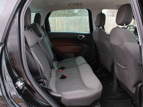 Used 2014 FIAT 500L Trekking w/ Popular Equipment Group image 35