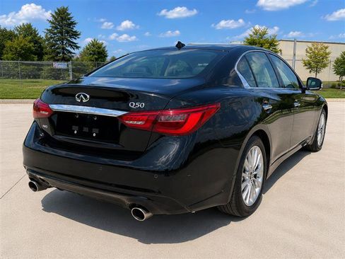 Used 2021 INFINITI Q50 Luxe w/ Cargo Package AWD/4WD image 5