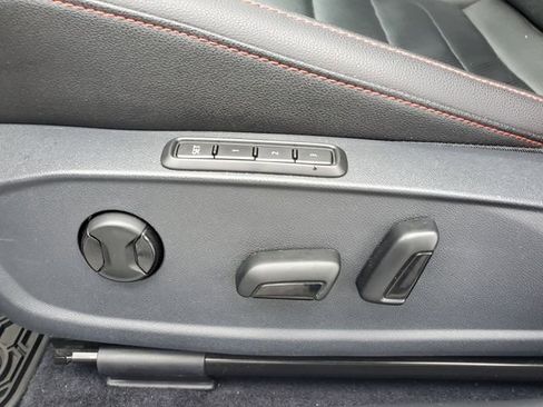 Used 2021 Volkswagen Jetta GLI Autobahn image 15