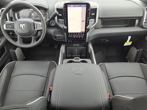 New 2026 RAM 3500 Laramie AWD/4WD image 20