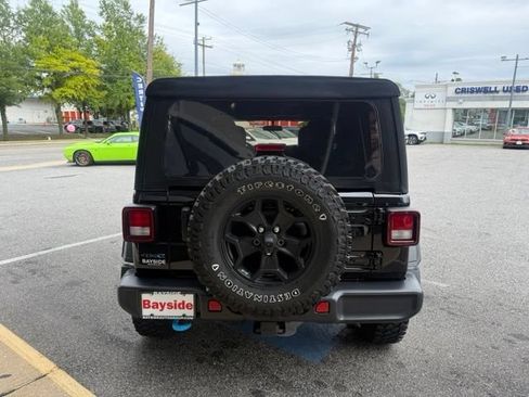 Used 2023 Jeep Wrangler Unlimited w/ Cold Weather Group AWD/4WD image 20