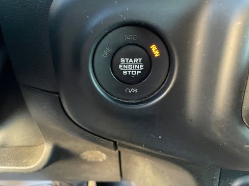 Used 2019 Jeep Wrangler Unlimited Sport AWD/4WD image 21