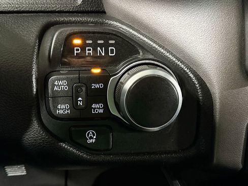 Used 2020 RAM 1500 Big Horn AWD/4WD image 22