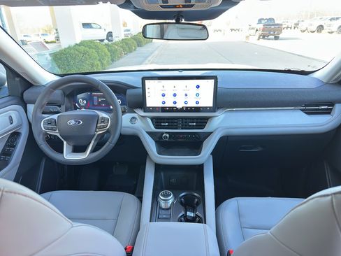 New 2026 Ford Explorer Active image 11