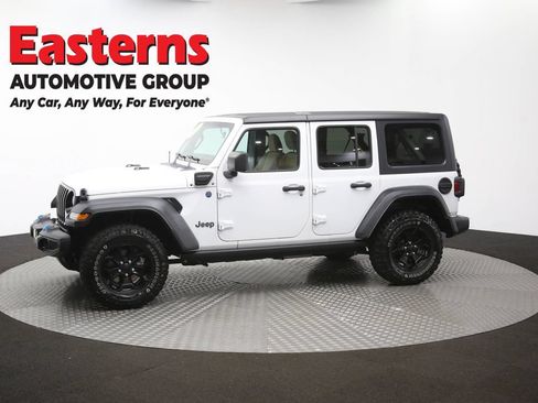 Used 2023 Jeep Wrangler Unlimited w/ Cold Weather Group AWD/4WD image 57