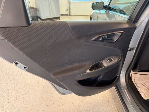 Used 2024 Chevrolet Malibu LT image 37