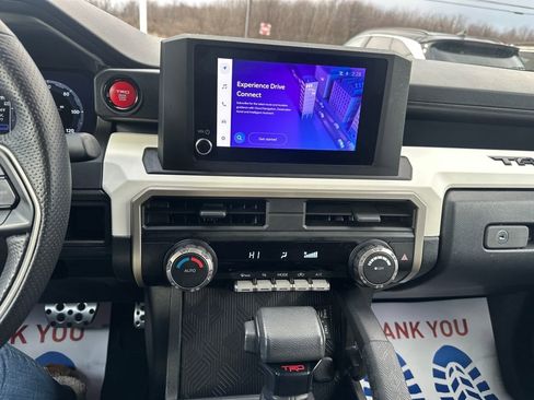 Used 2024 Toyota Tacoma TRD Sport image 22