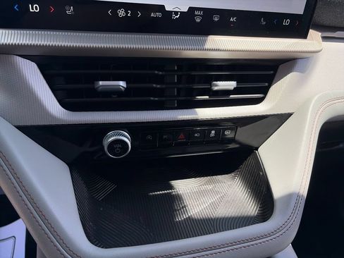 Used 2025 Ford Explorer Active w/ Active Comfort Package AWD/4WD image 22