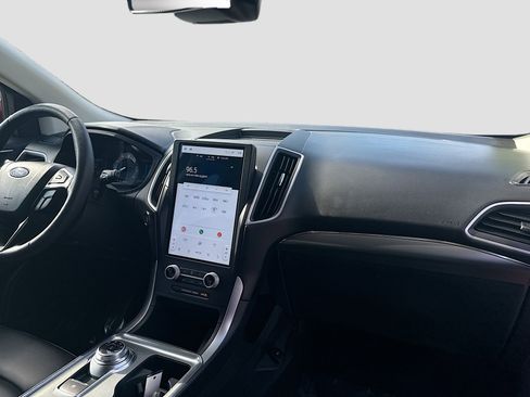 Used 2022 Ford Edge SEL w/ Convenience Package image 32