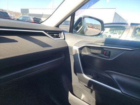 Used 2019 Toyota RAV4 LE w/ All Weather Liner Package image 19