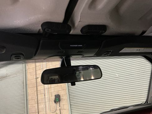 Used 2021 Jeep Wrangler Unlimited Rubicon w/ Steel Bumper Group image 31