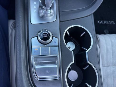 Used 2025 Genesis G70 3.3T Advanced image 23