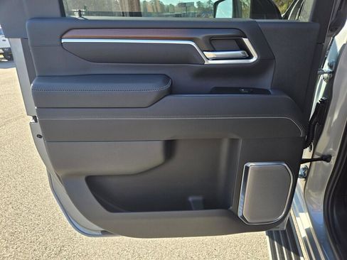 New 2026 GMC Sierra 3500 Denali w/ Denali Reserve Package image 28