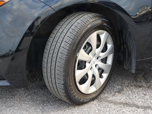 Used 2025 Toyota Corolla LE image 17