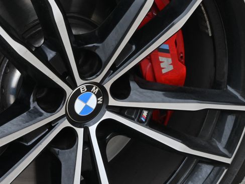 Used 2023 BMW 330i xDrive Sedan w/ M Sport Package AWD/4WD image 10