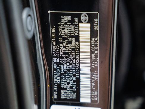 Used 2025 Toyota Camry LE image 37