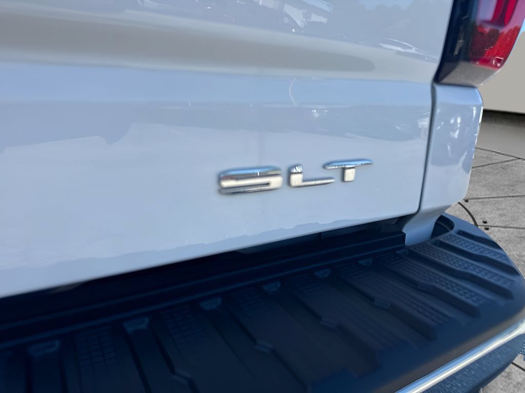 Used 2024 GMC Sierra 1500 SLT AWD/4WD image 27