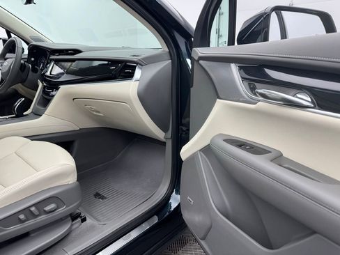 Used 2024 Cadillac XT6 Premium Luxury w/ Technology Package image 39