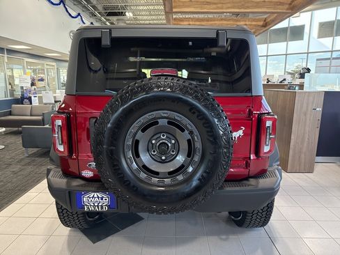 New 2025 Ford Bronco Badlands image 15