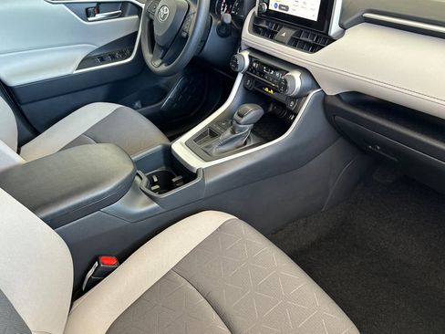 New 2025 Toyota RAV4 XLE image 18