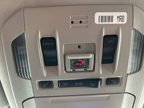 Used 2022 Toyota Highlander XLE image 15