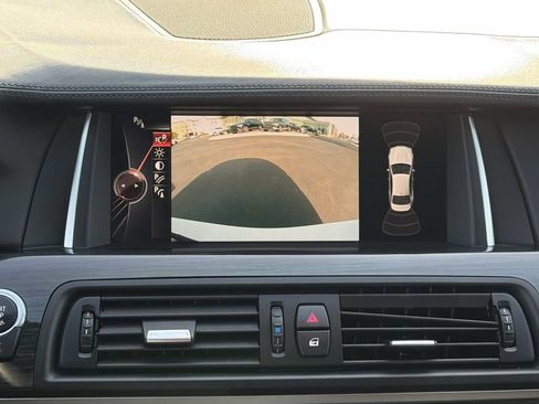 Used 2016 BMW 550i Sedan RWD image 9
