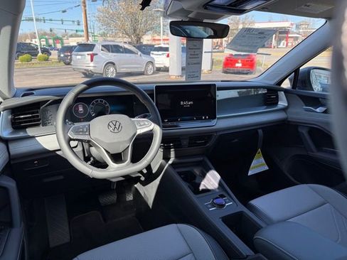 New 2026 Volkswagen Tiguan SE AWD/4WD image 15