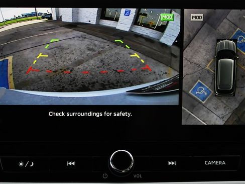 New 2025 Mitsubishi Outlander SE image 21