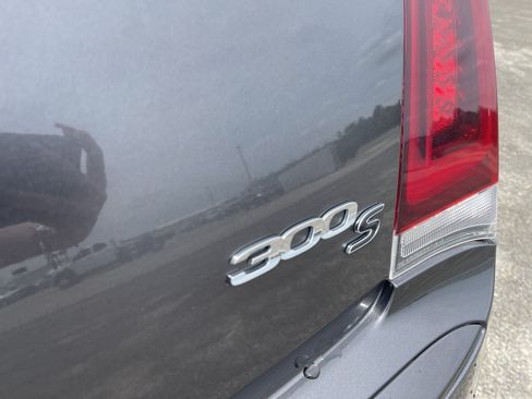 Used 2020 Chrysler 300 S RWD image 12