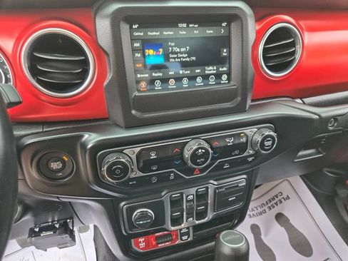 Used 2021 Jeep Gladiator Rubicon w/ Trailer Tow Package AWD/4WD image 26