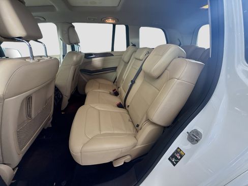 Used 2018 Mercedes-Benz GLS 550 4MATIC w/ Driver Assistance Package image 24