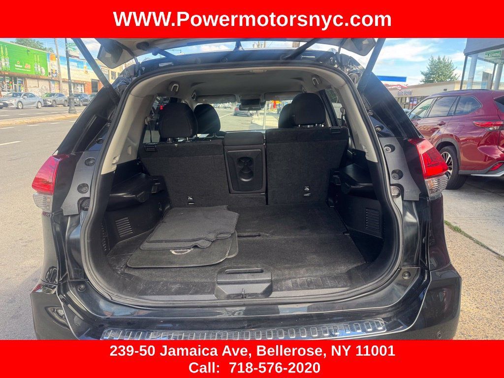 Used 2019 Nissan Rogue SV AWD/4WD image 15