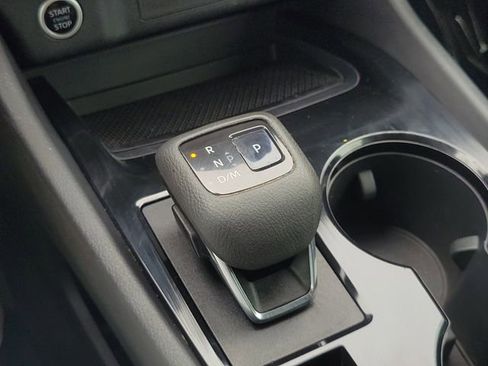 Used 2021 Nissan Rogue SV w/ Premium Package image 31