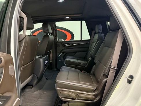 Used 2022 GMC Yukon Denali image 17