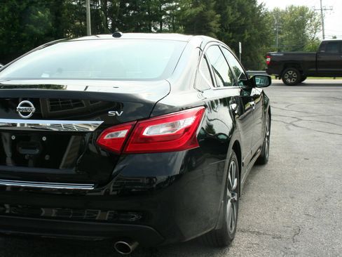Used 2017 Nissan Altima 2.5 SV FWD image 22
