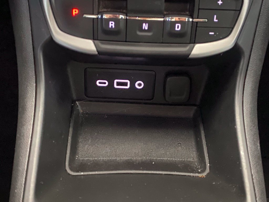Used 2023 GMC Terrain SLE FWD image 18