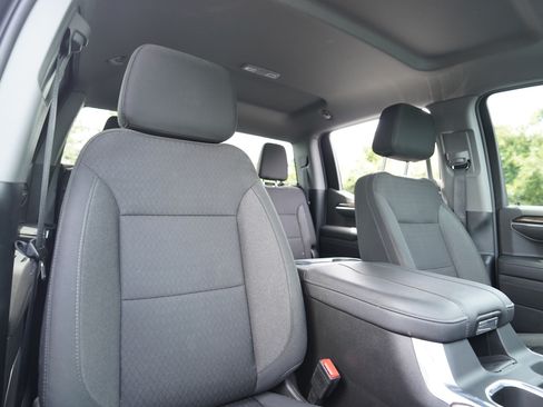 Used 2023 Chevrolet Silverado 1500 RST w/ Redline Edition AWD/4WD image 19